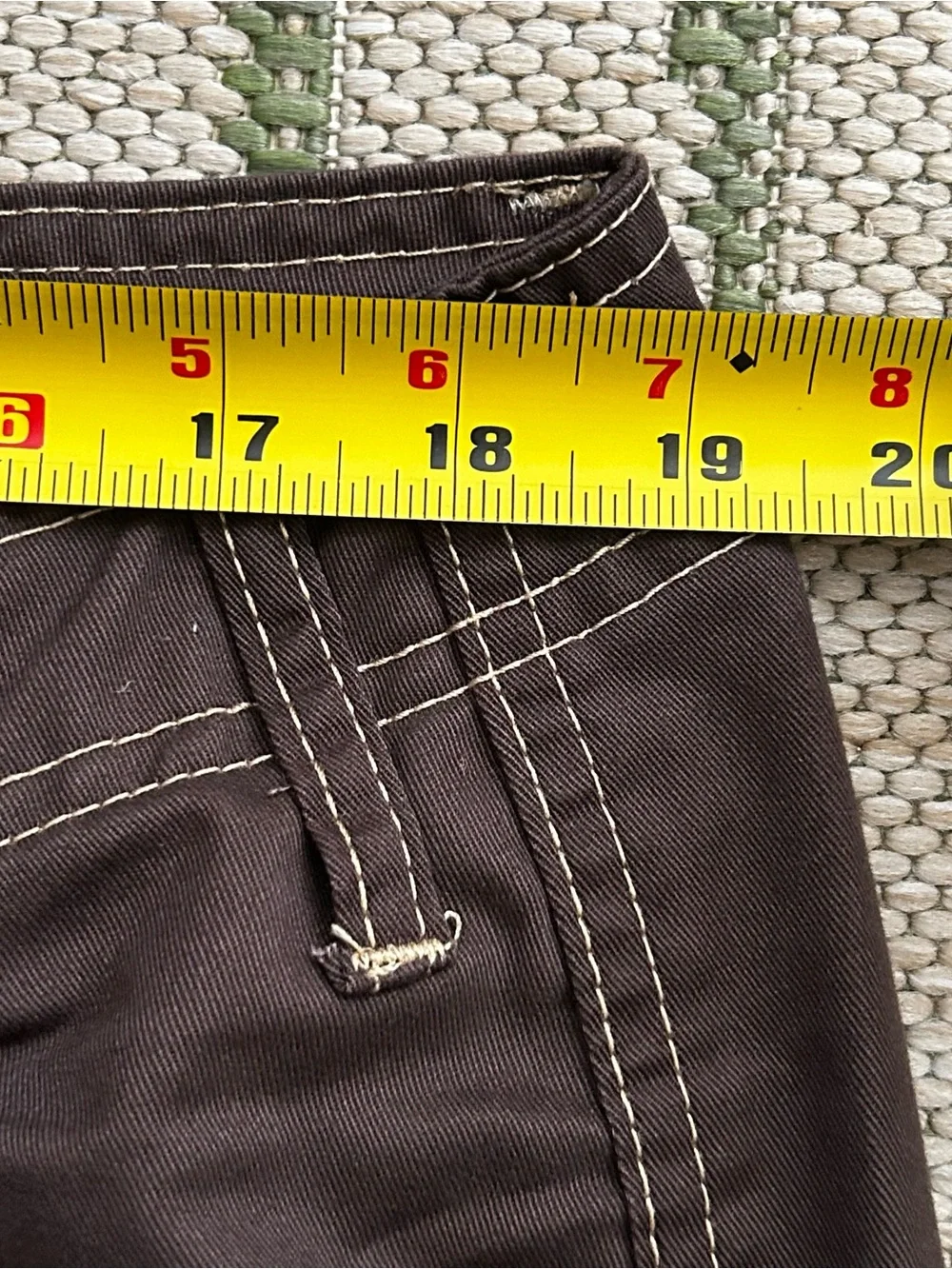 True Religion Men's Cargo Pants in Brown w/brand logo on back pockets NWT 36
